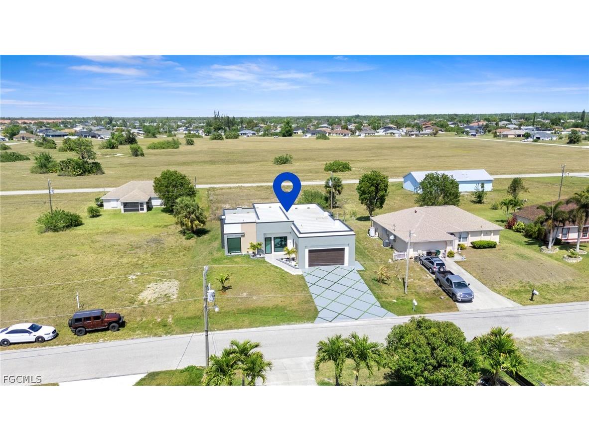 2027 NE 18th Street Cape Coral FL 33909 2026010449 image5