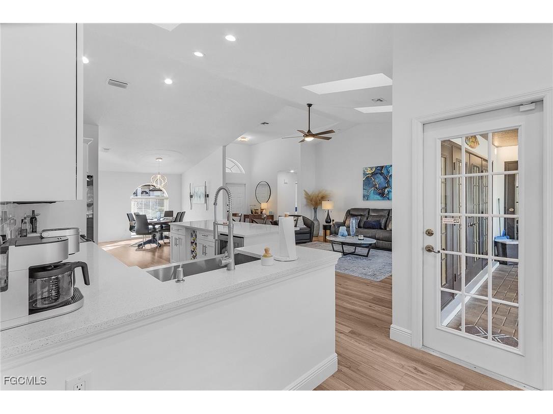 2027 SE 21st Street Cape Coral FL 33990 2025013732 image10