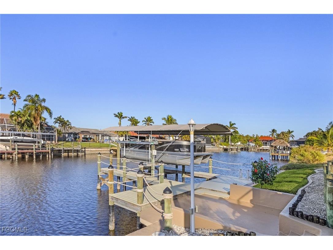 2027 SE 21st Street Cape Coral FL 33990 2025013732 image33