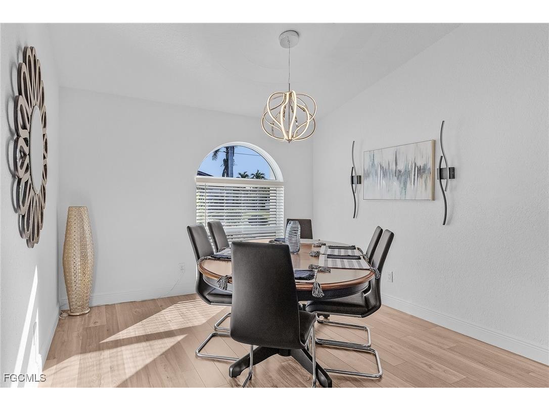 2027 SE 21st Street Cape Coral FL 33990 2025013732 image8