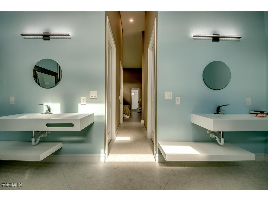 2028 NW 32nd Place Cape Coral FL 33993 2025013730 image22