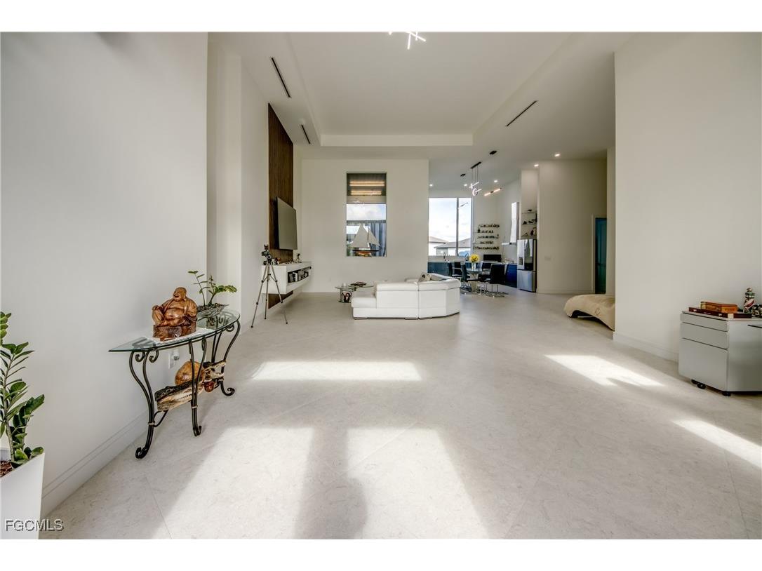 2028 NW 32nd Place Cape Coral FL 33993 2025013730 image24