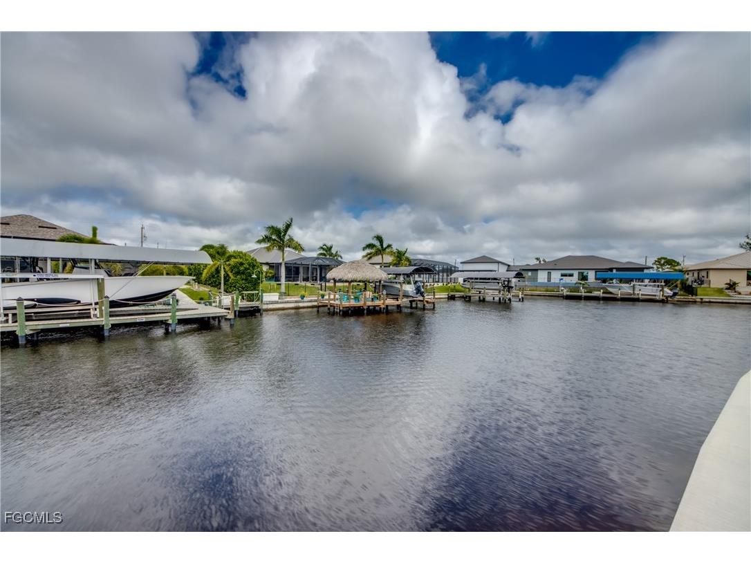 2028 NW 32nd Place Cape Coral FL 33993 2025013730 image4