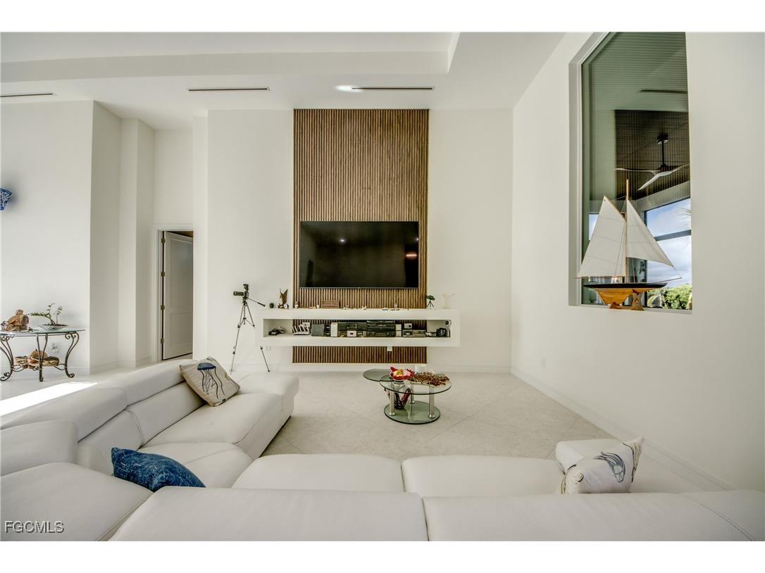 2028 NW 32nd Place Cape Coral FL 33993 2025013730 image48