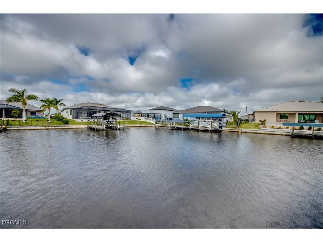2028 NW 32nd Place Cape Coral FL 33993 2025013730 image5
