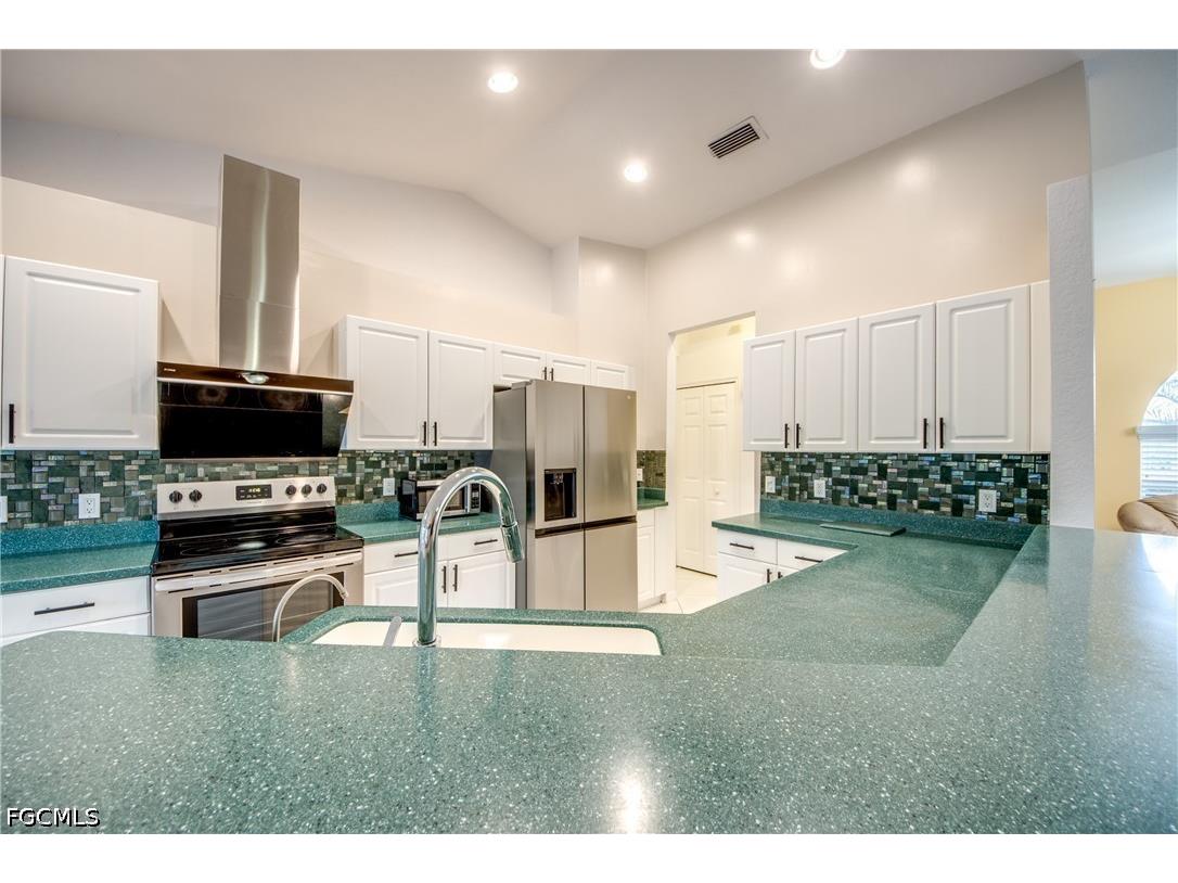 2028 SW 44th Terrace Cape Coral FL 33914 2026030603 image15