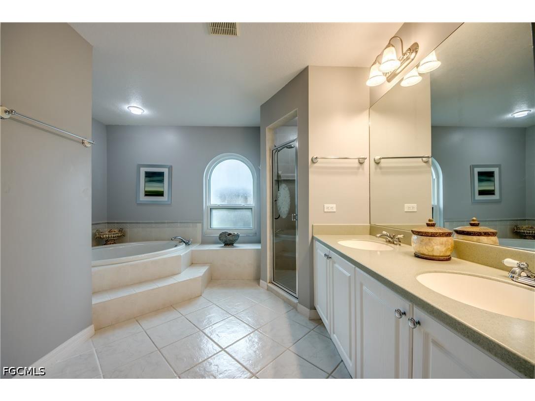 2028 SW 44th Terrace Cape Coral FL 33914 2026030603 image23