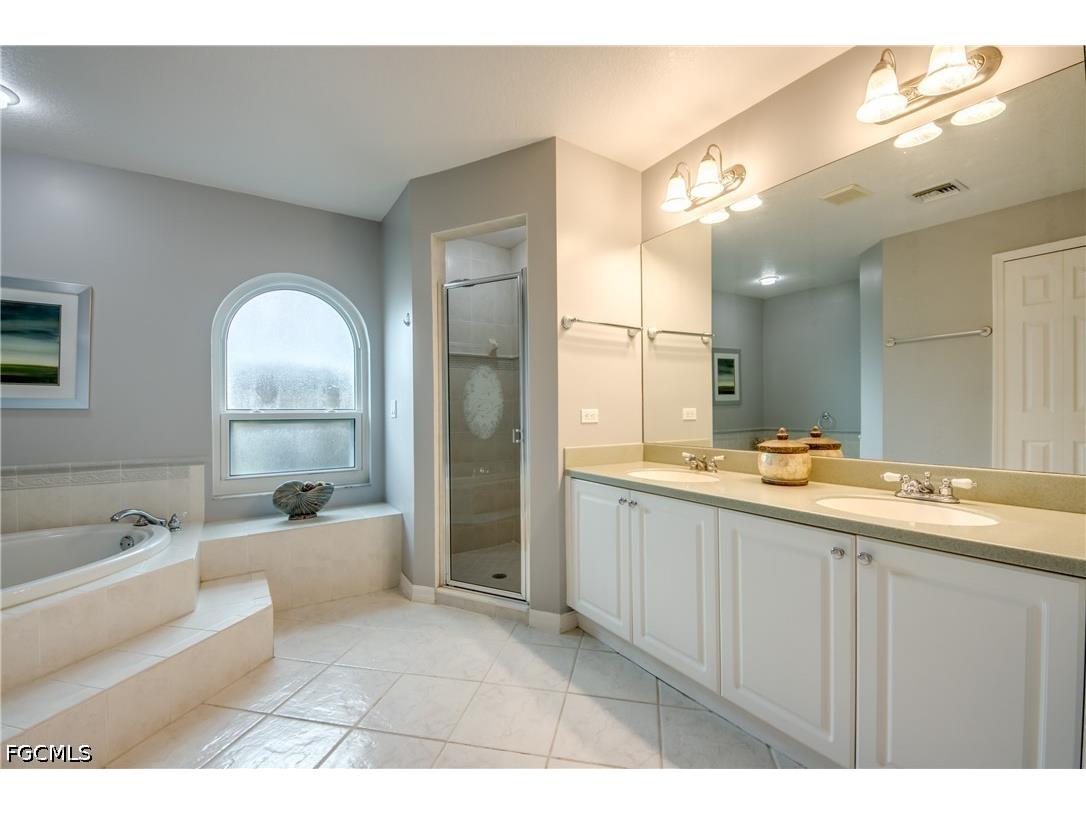 2028 SW 44th Terrace Cape Coral FL 33914 2026030603 image24