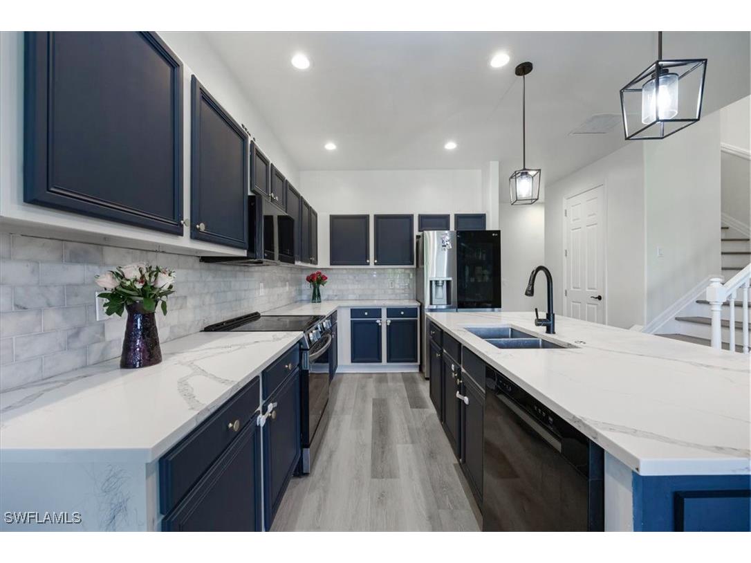 2029 Fairmont Lane Naples FL 34120 225076516 image2