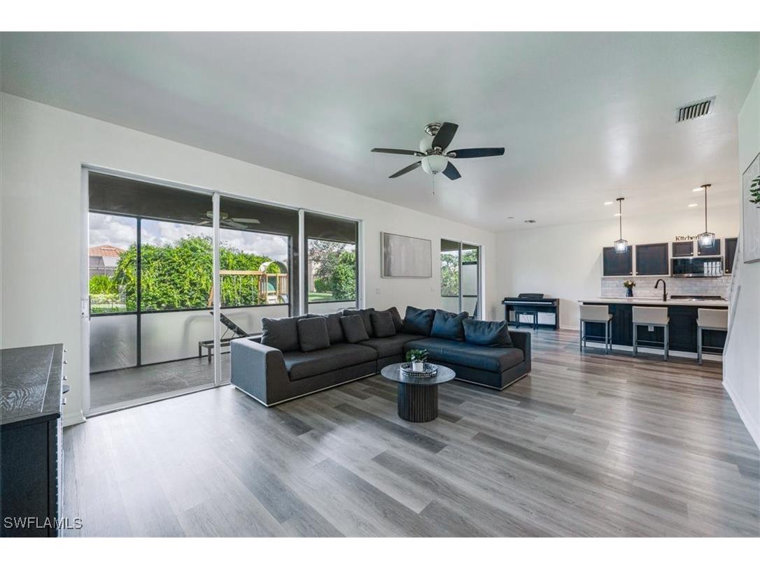 2029 Fairmont Lane Naples FL 34120 225076516 image8