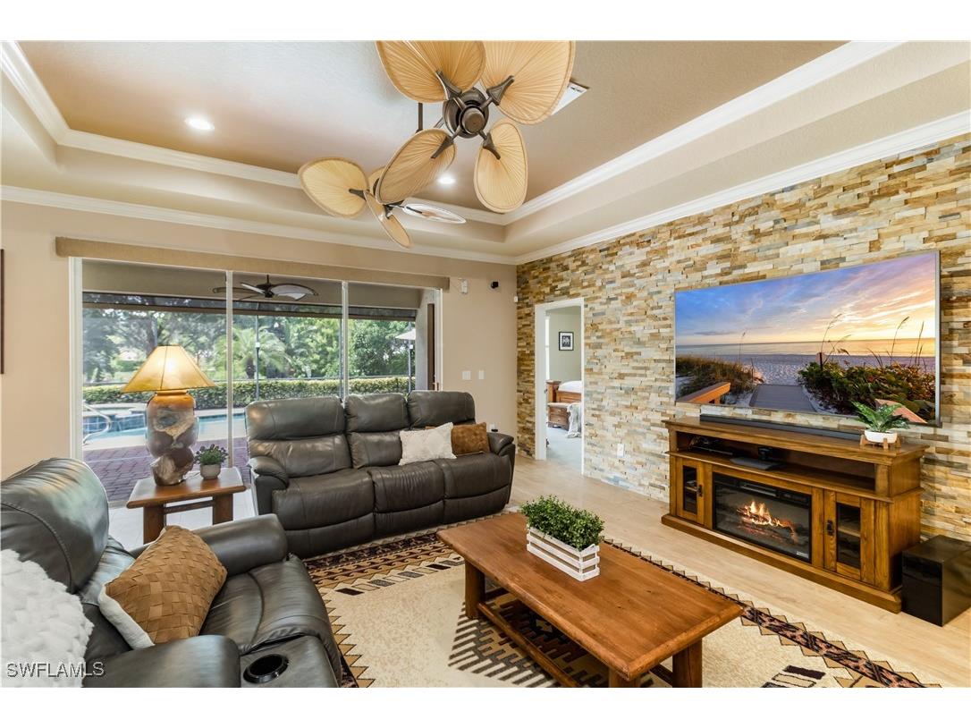 2029 Mandarin Lane Naples FL 34120 224082287 image1