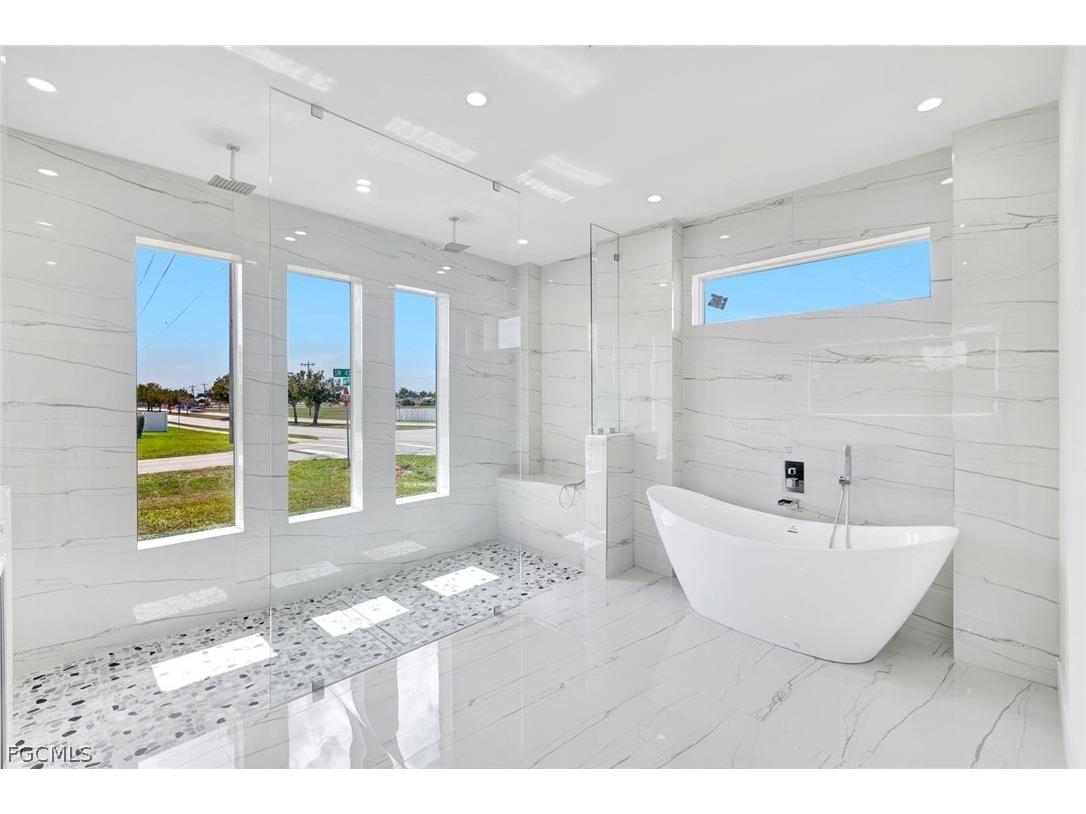 2029 SW 41st Street Cape Coral FL 33914 2026011533 image24