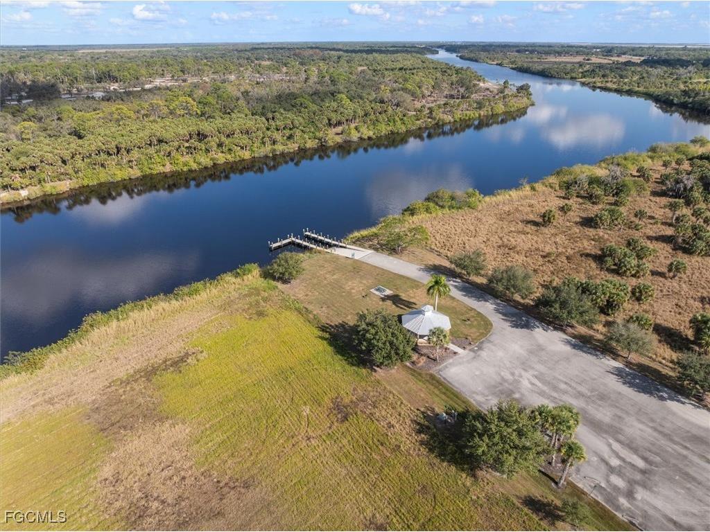 2029 Silk Bay Boulevard Alva FL 33920 2026000875 image8