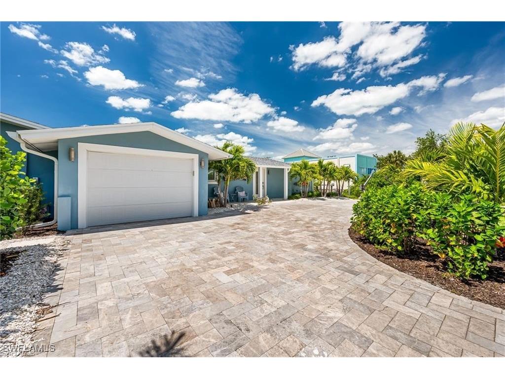 203 1st Street Bonita Springs FL 34134 225064476 image3