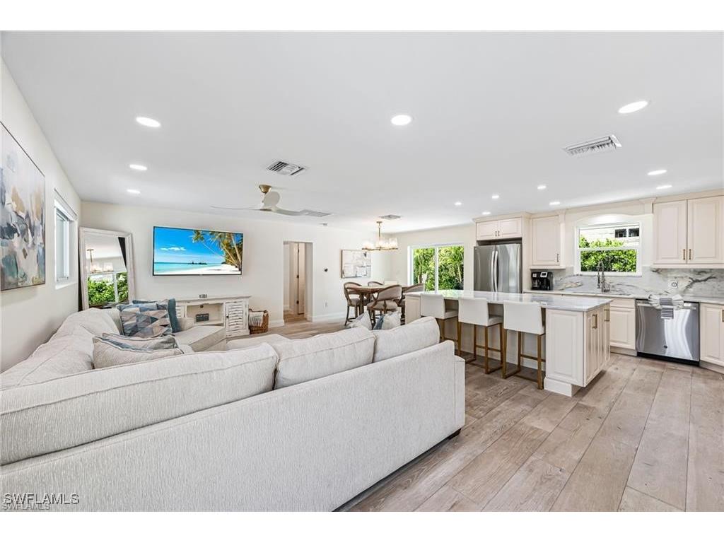 203 1st Street Bonita Springs FL 34134 225064476 image5