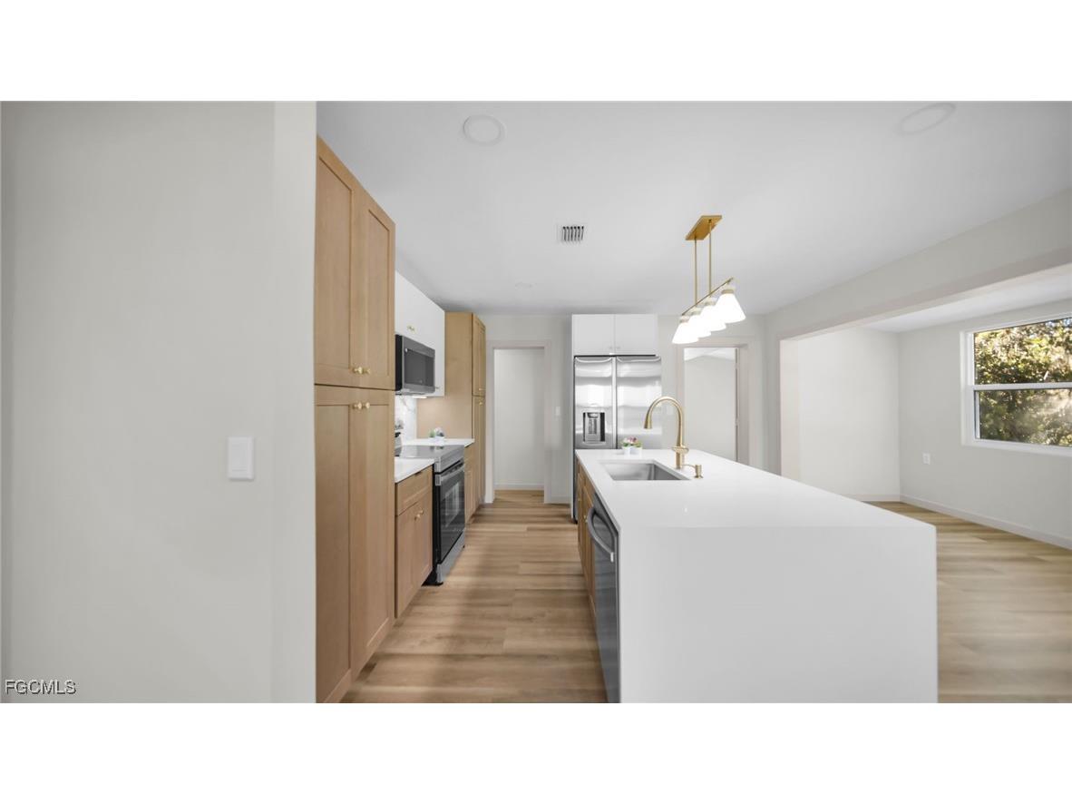 203 Carol Way Fort Myers FL 33905 2025006736 image12