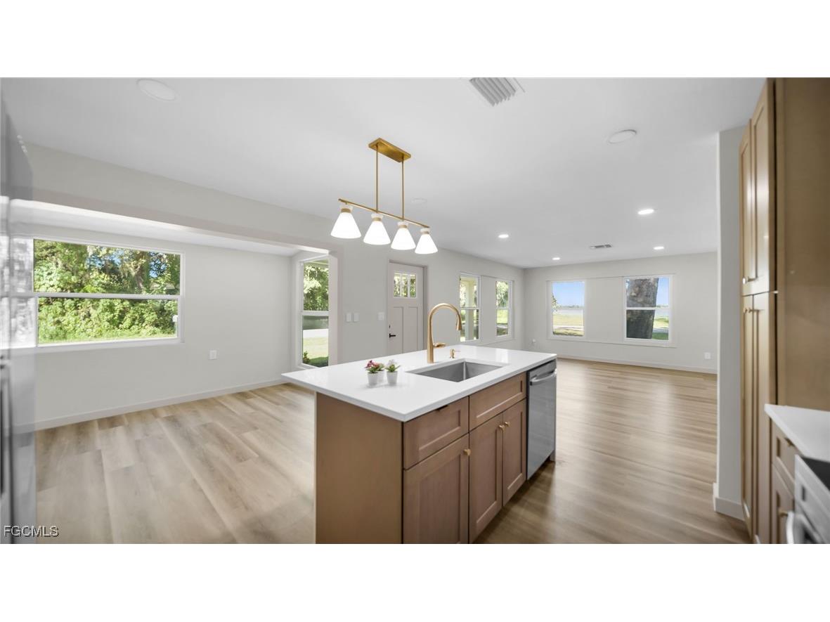 203 Carol Way Fort Myers FL 33905 2025006736 image14