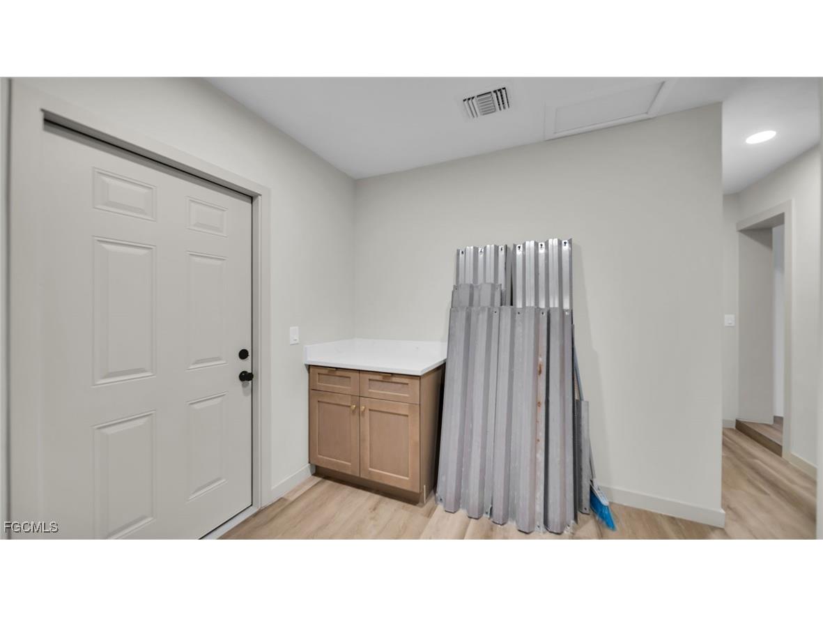 203 Carol Way Fort Myers FL 33905 2025006736 image16