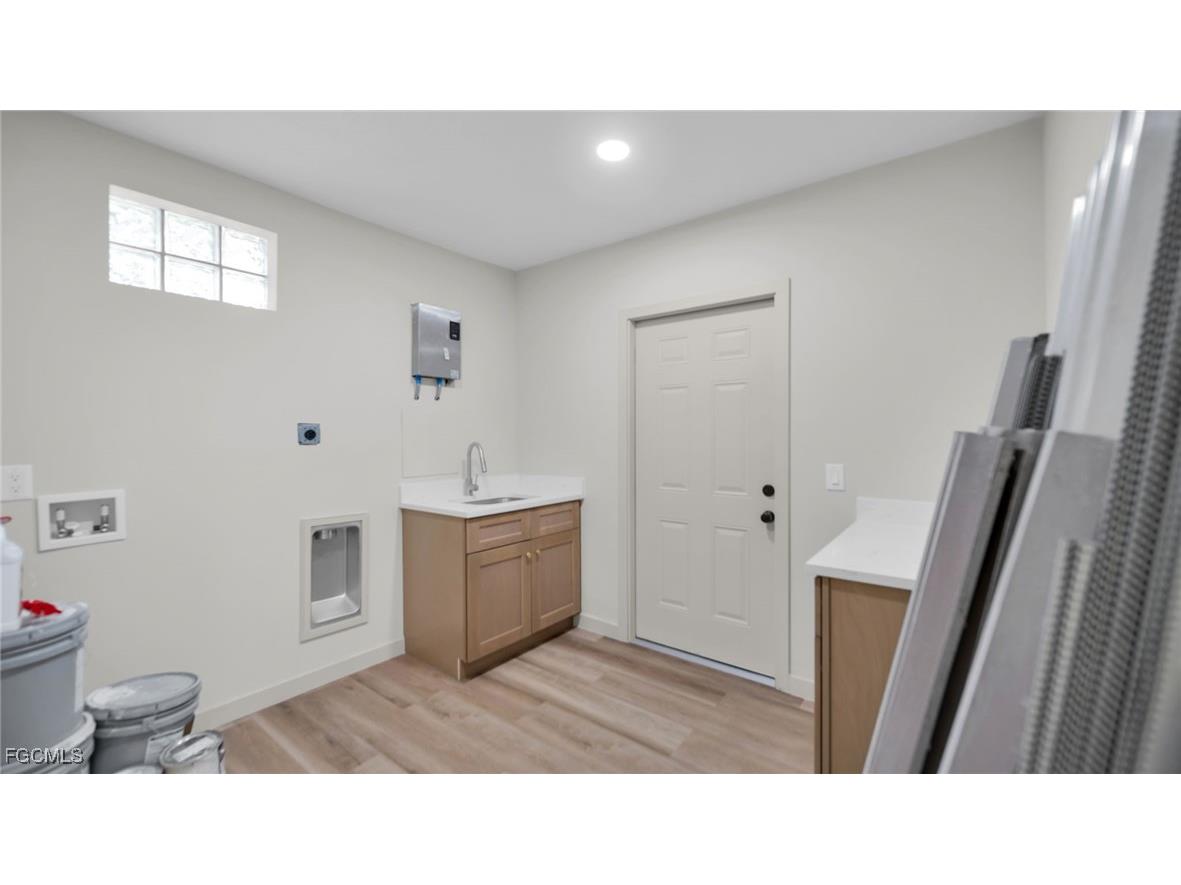 203 Carol Way Fort Myers FL 33905 2025006736 image17