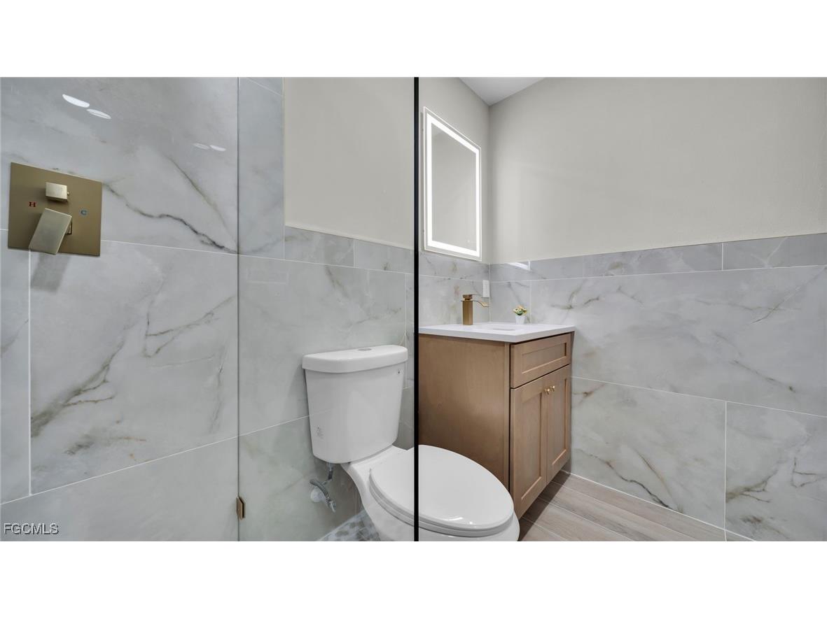 203 Carol Way Fort Myers FL 33905 2025006736 image18