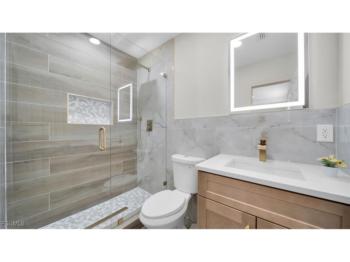 203 Carol Way Fort Myers FL 33905 2025006736 image19