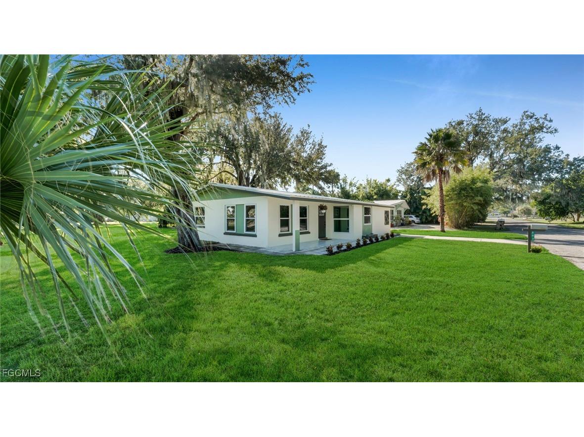 203 Carol Way Fort Myers FL 33905 2025006736 image2