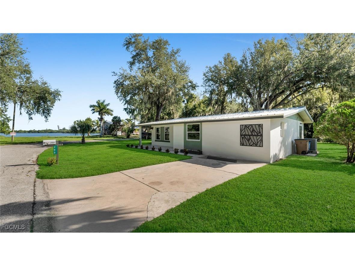 203 Carol Way Fort Myers FL 33905 2025006736 image3
