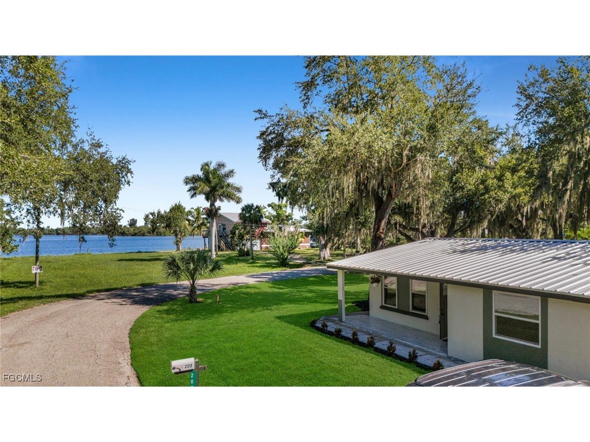 203 Carol Way Fort Myers FL 33905 2025006736 image32