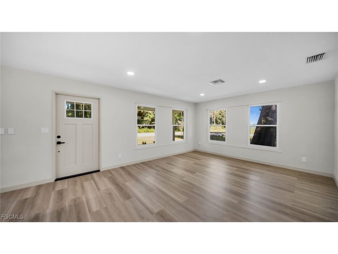 203 Carol Way Fort Myers FL 33905 2025006736 image9