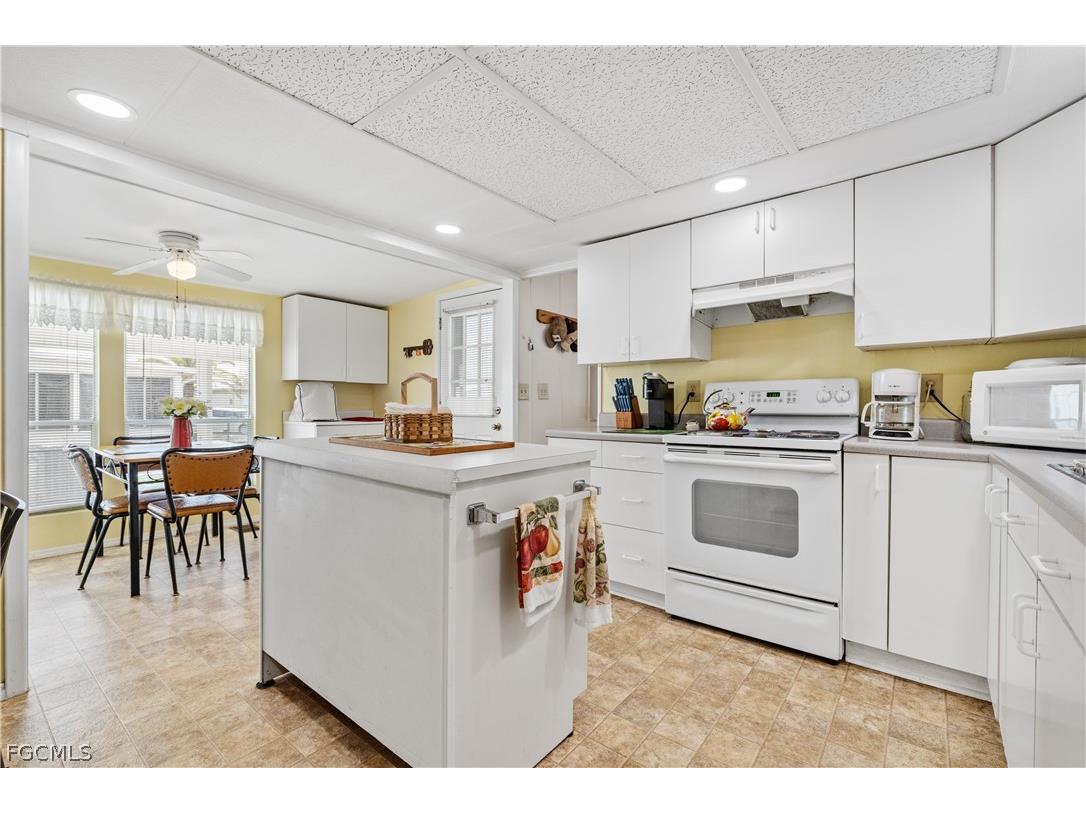 203 Harvest Lane North Fort Myers FL 33917 2026012418 image17