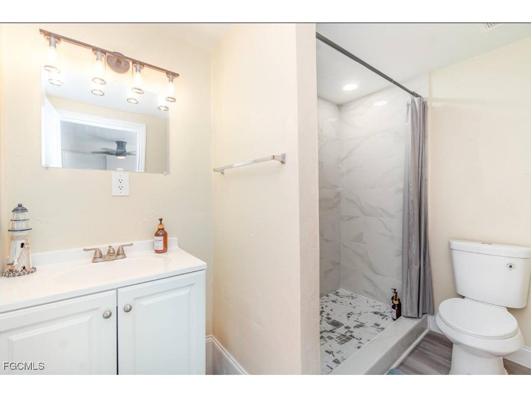 203 Kingston Drive Fort Myers FL 33905 2025002994 image15