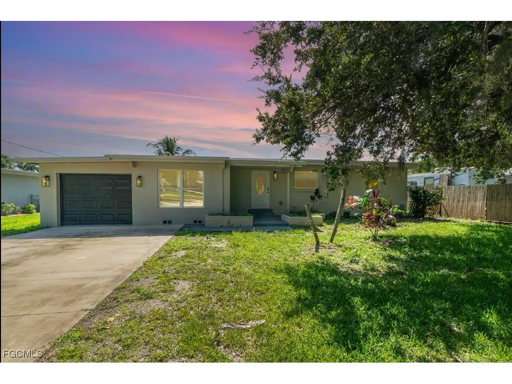 203 Kingston Drive Fort Myers FL 33905 2025002994 image2