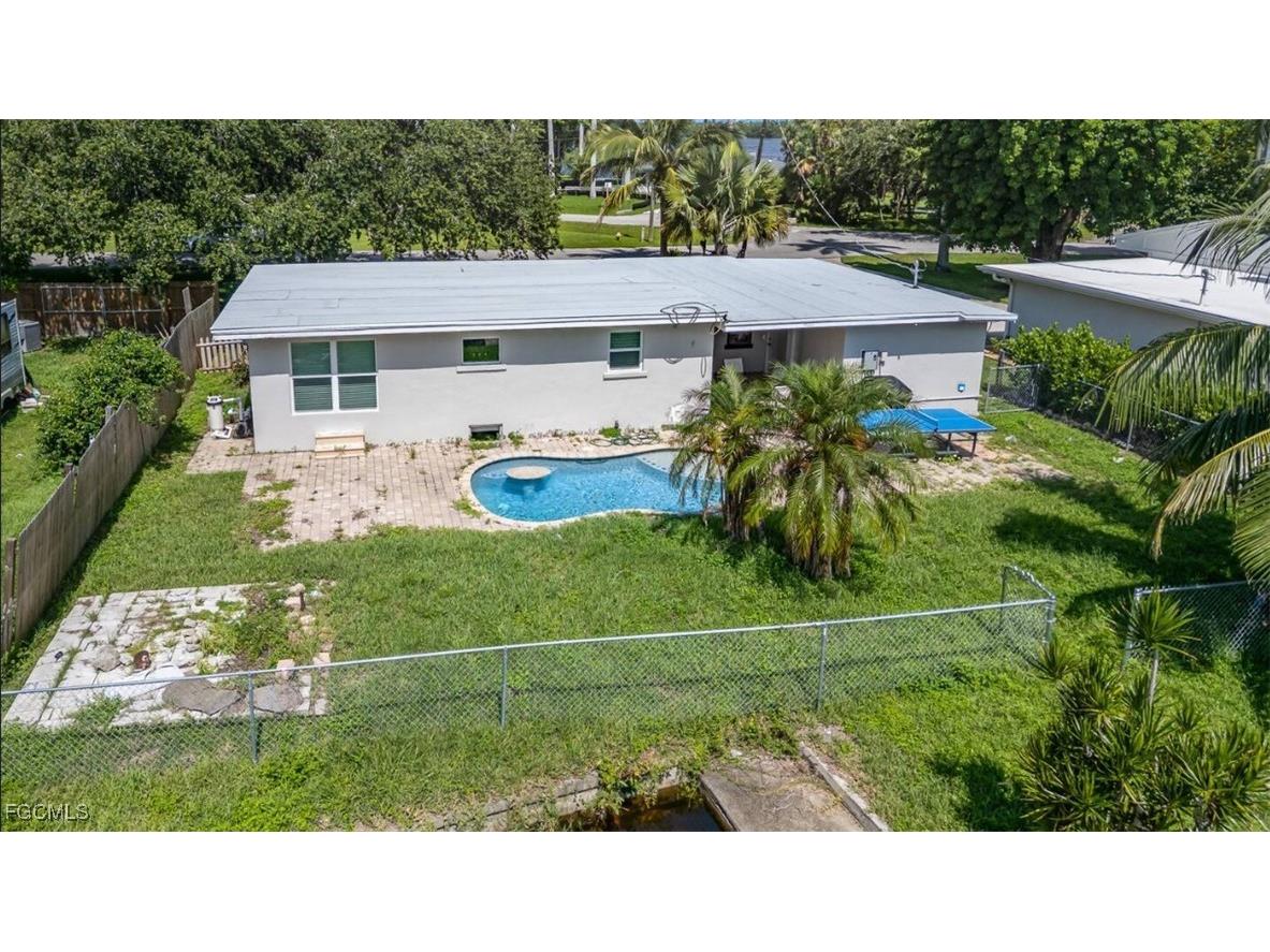 203 Kingston Drive Fort Myers FL 33905 2025002994 image24