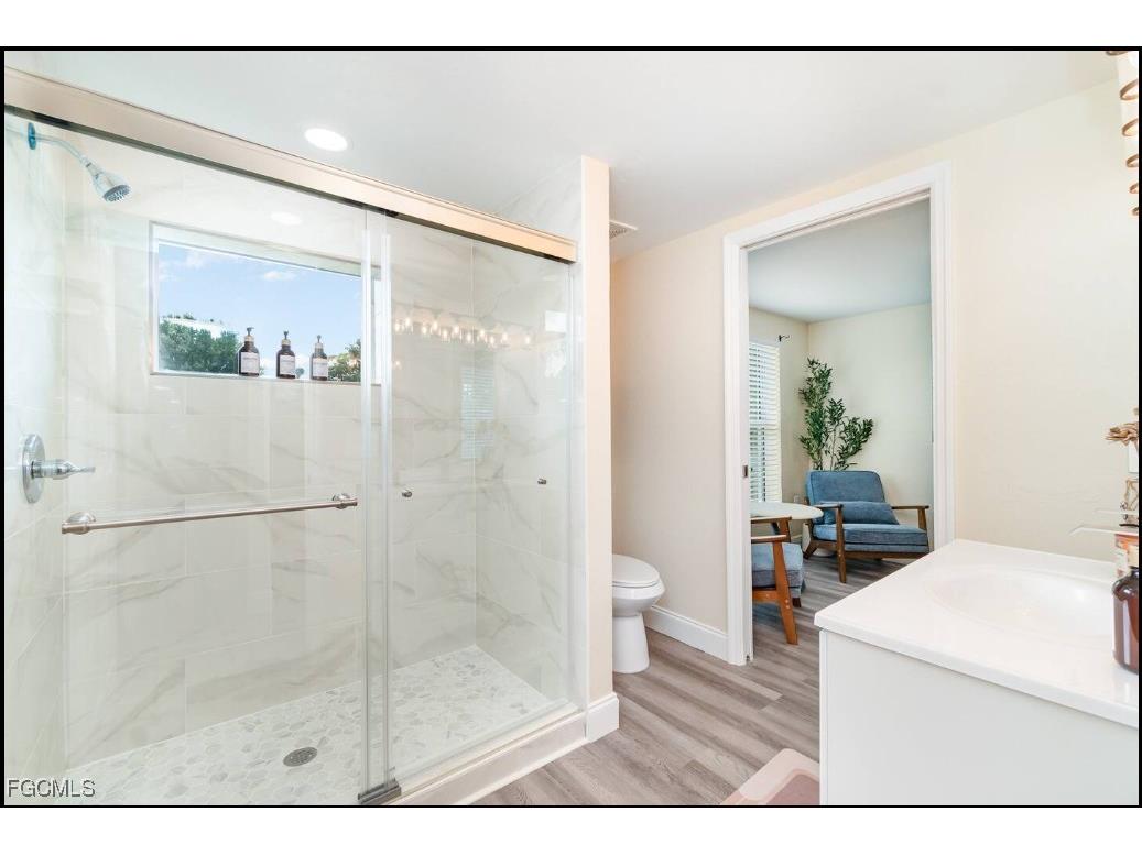 203 Kingston Drive Fort Myers FL 33905 2025002994 image8