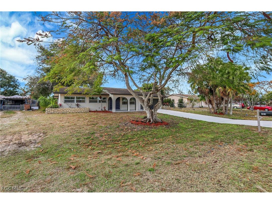 203 Lowry Avenue Lehigh Acres FL 33936 2026003725 image3