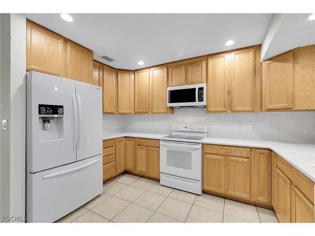 203 Lowry Avenue Lehigh Acres FL 33936 2026003725 image7