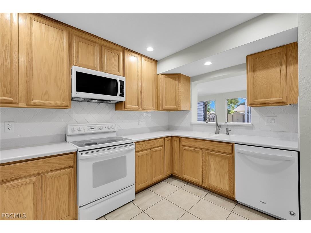 203 Lowry Avenue Lehigh Acres FL 33936 2026003725 image8