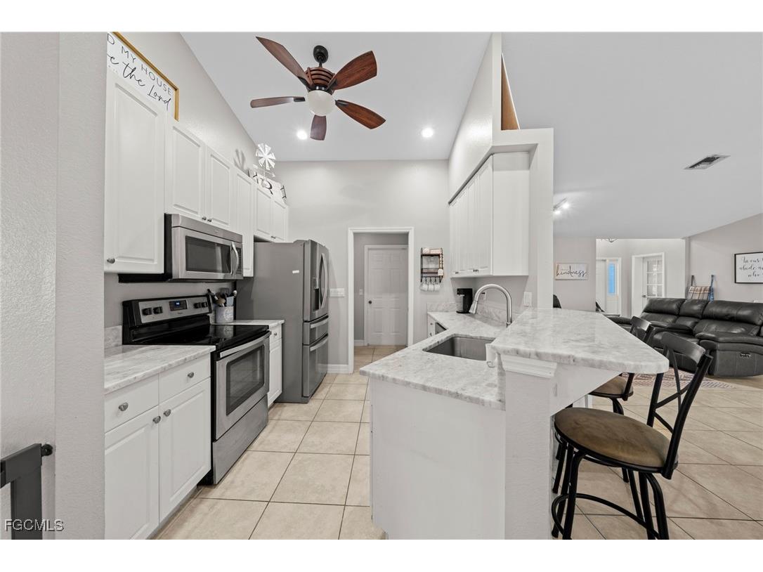 203 NW 4th Avenue Cape Coral FL 33993 2025015247 image10