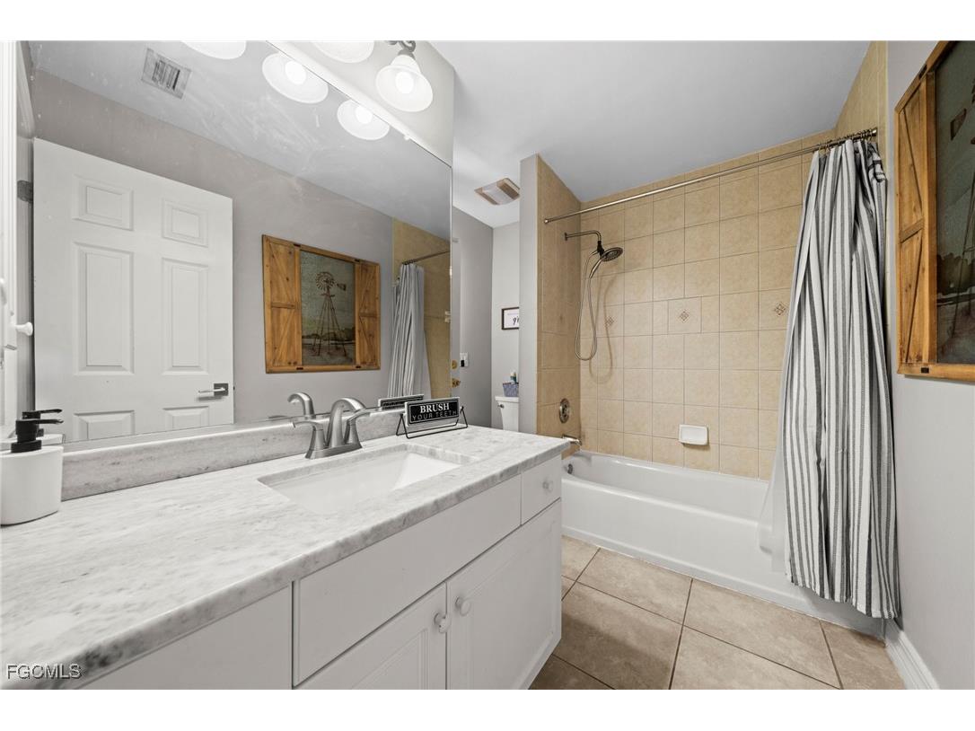 203 NW 4th Avenue Cape Coral FL 33993 2025015247 image20