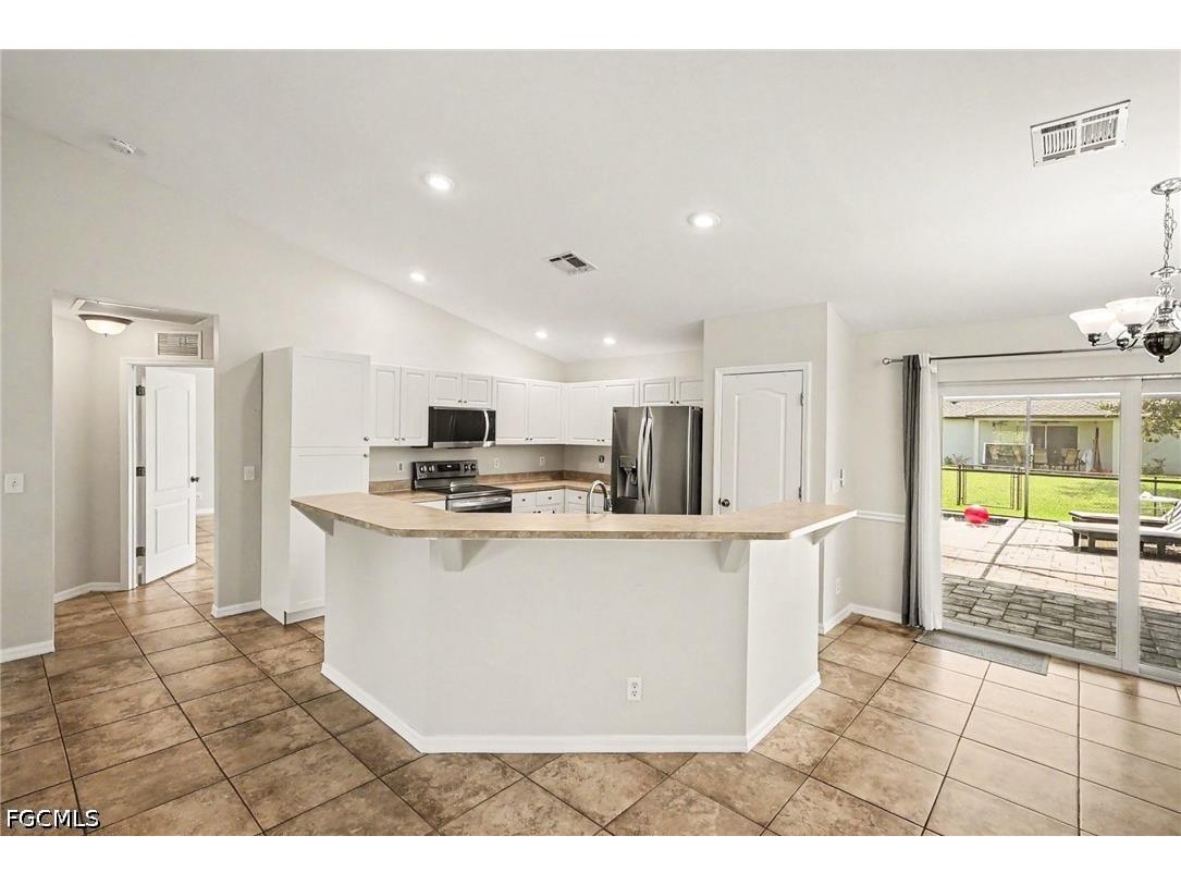 203 NW 6th Place Cape Coral FL 33993 2026021832 image10