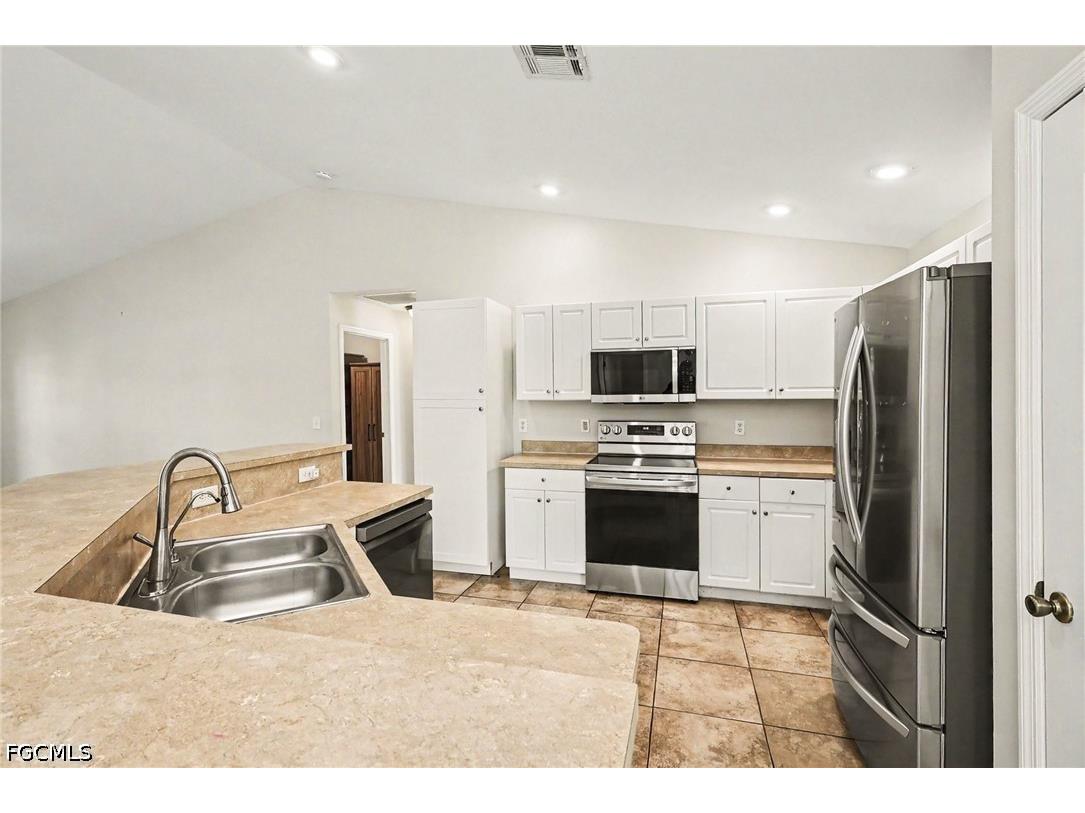 203 NW 6th Place Cape Coral FL 33993 2026021832 image12