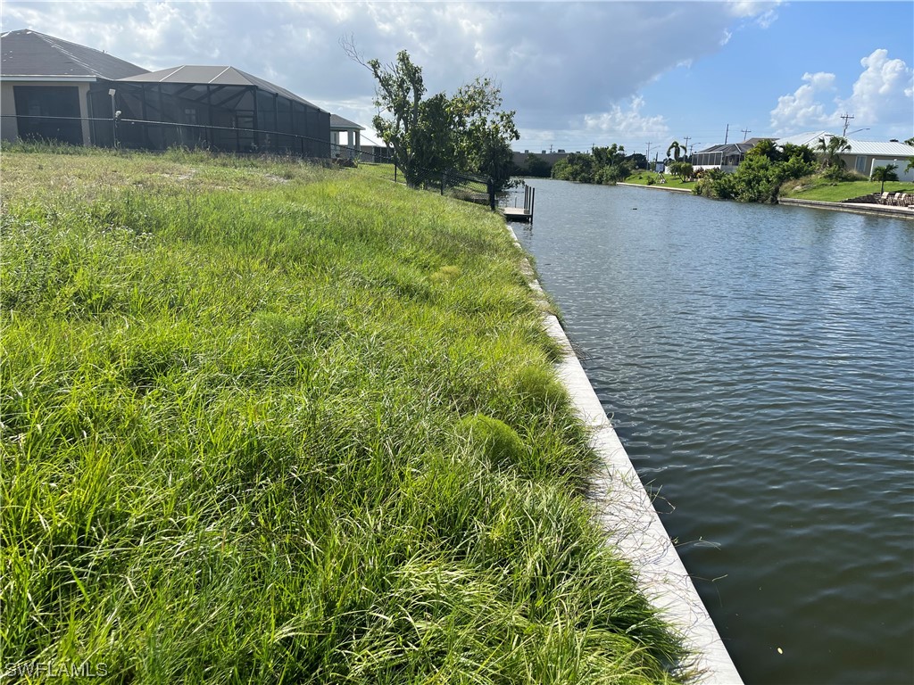 203 SE 11th Terrace Cape Coral FL 33990 223072230 image1