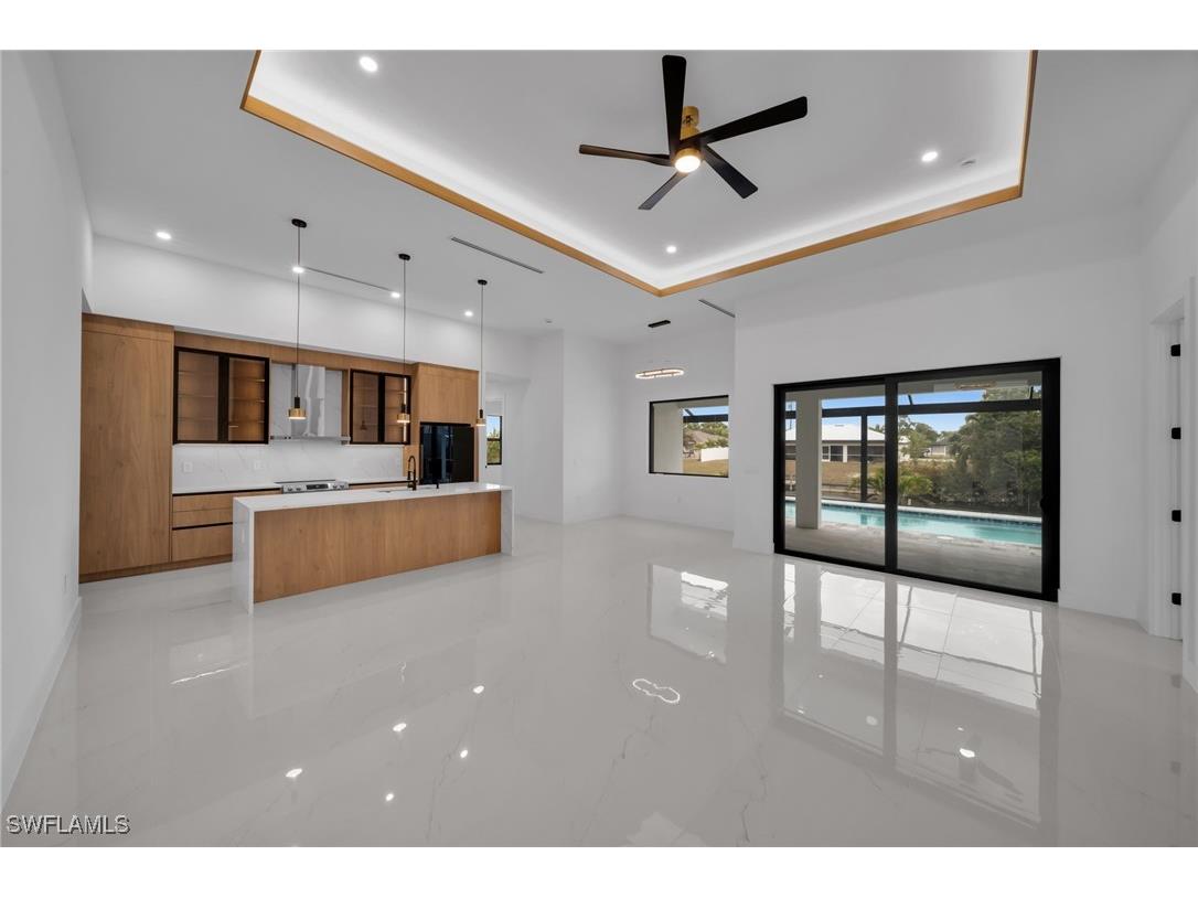 203 SE 11th Terrace Cape Coral FL 33990 225026872 image1