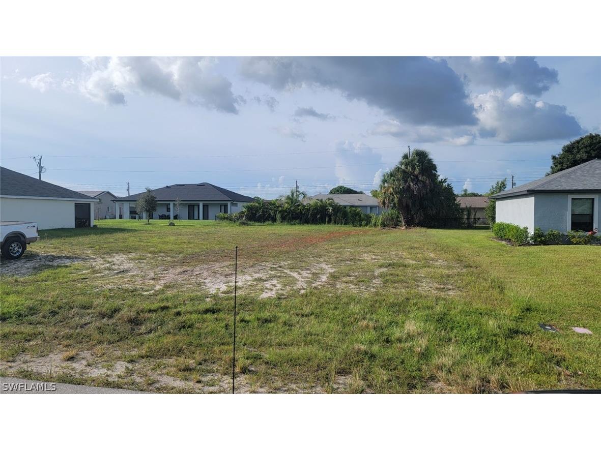 203 SE 12th Street Cape Coral FL 33990 222063086 image1