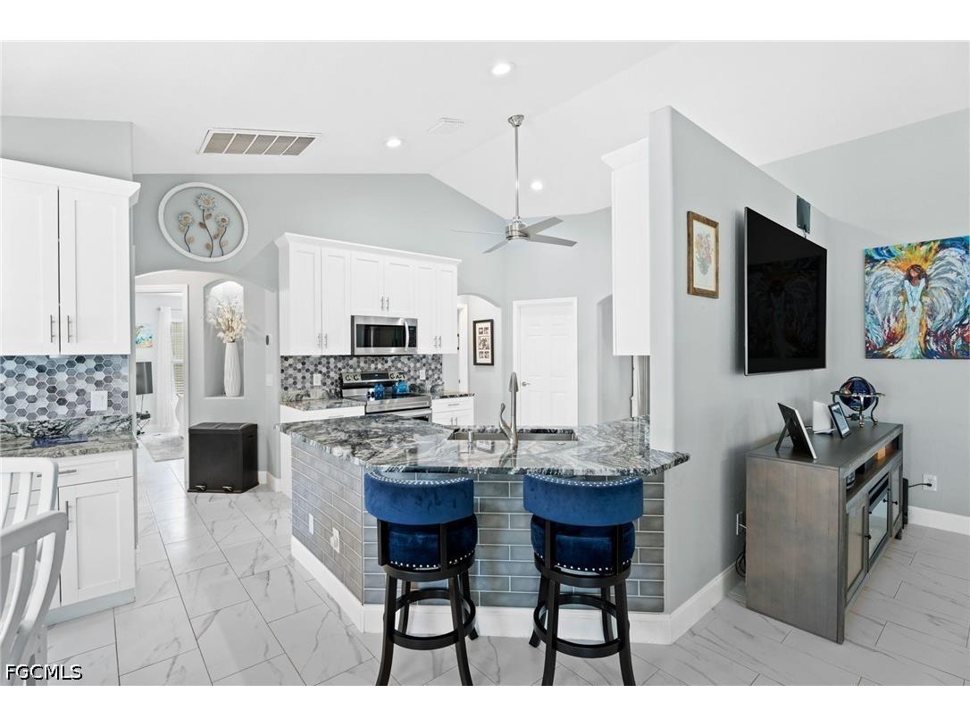 203 SE 14th Court Cape Coral FL 33990 2026022979 image13
