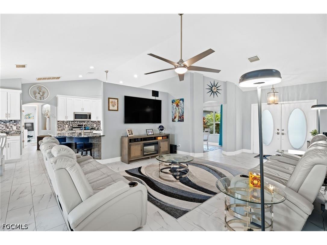 203 SE 14th Court Cape Coral FL 33990 2026022979 image7