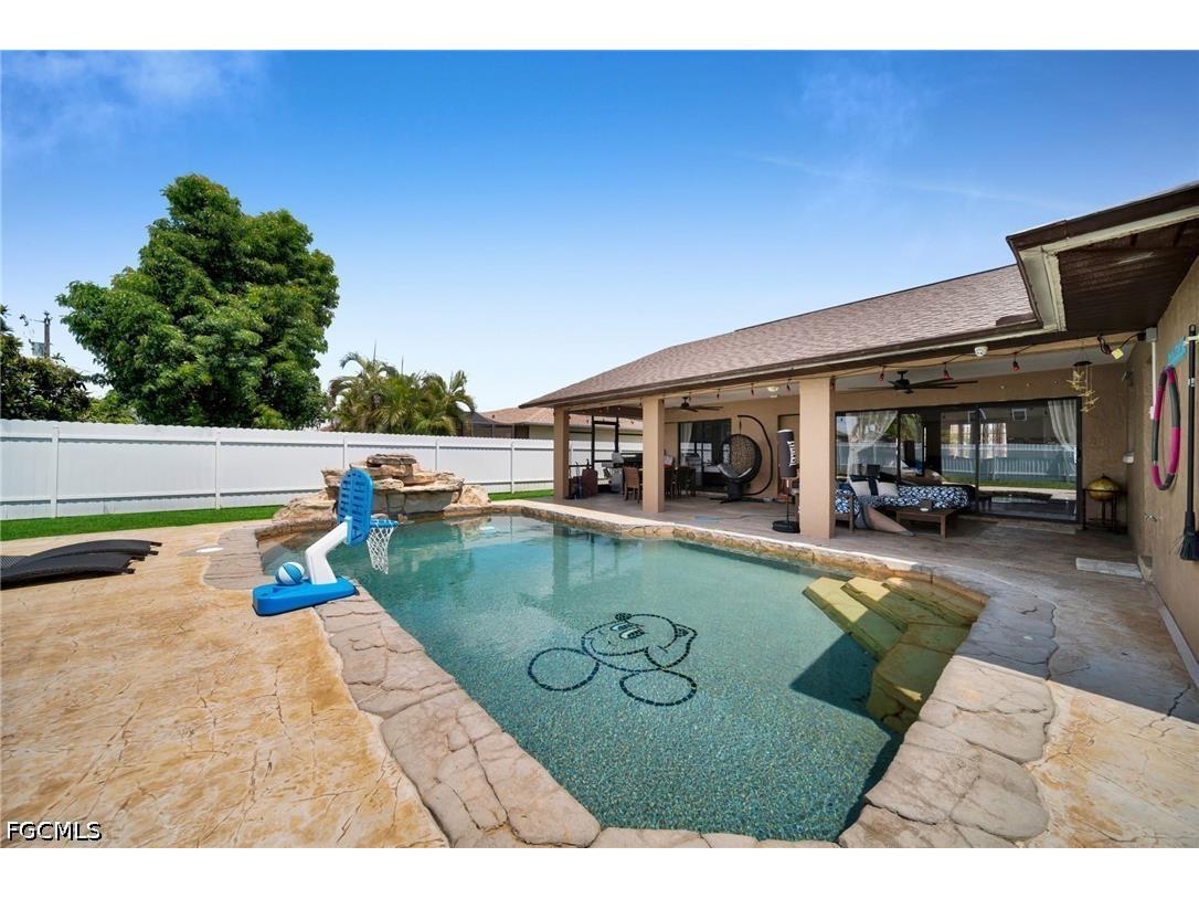 203 SE 16th Terrace Cape Coral FL 33990 2026028708 image22