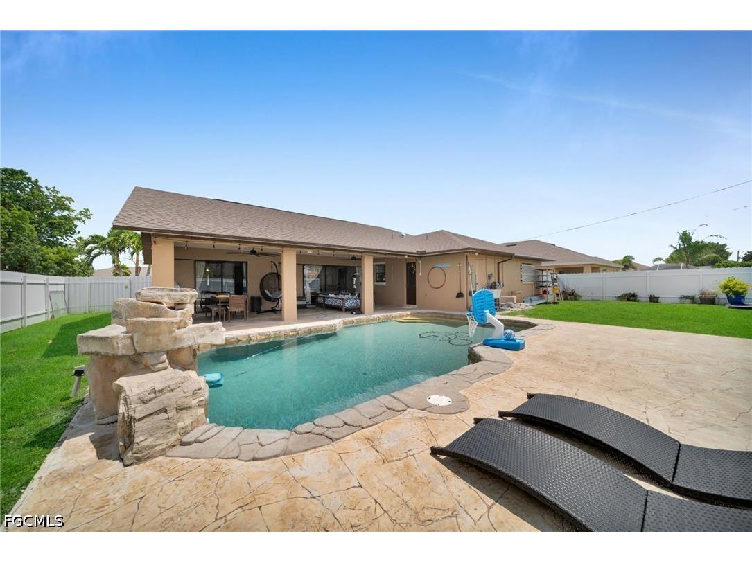 203 SE 16th Terrace Cape Coral FL 33990 2026028708 image23