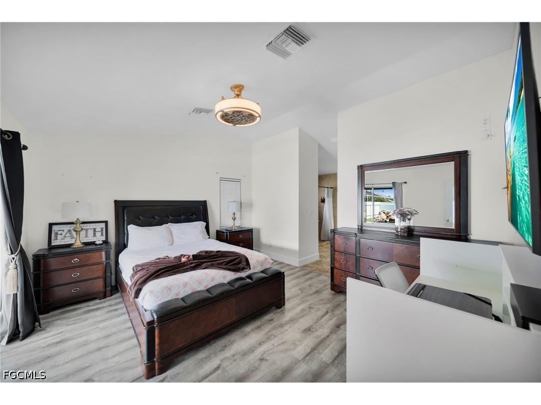203 SE 16th Terrace Cape Coral FL 33990 2026028708 image7