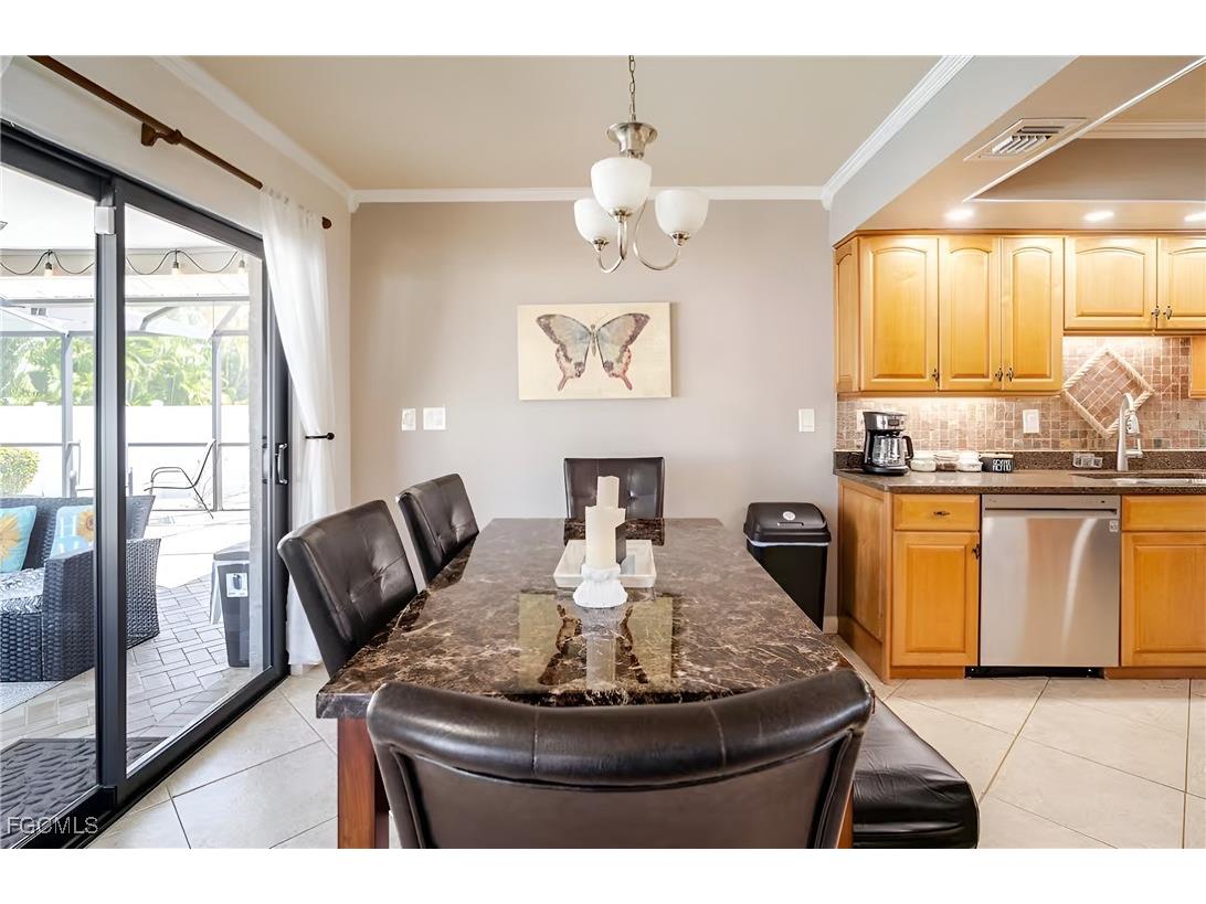 203 SE 43rd Terrace Cape Coral FL 33904 2025014584 image10